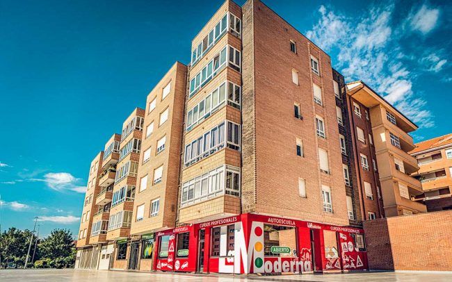 Autoescuela la moderna - instalaciones empresa