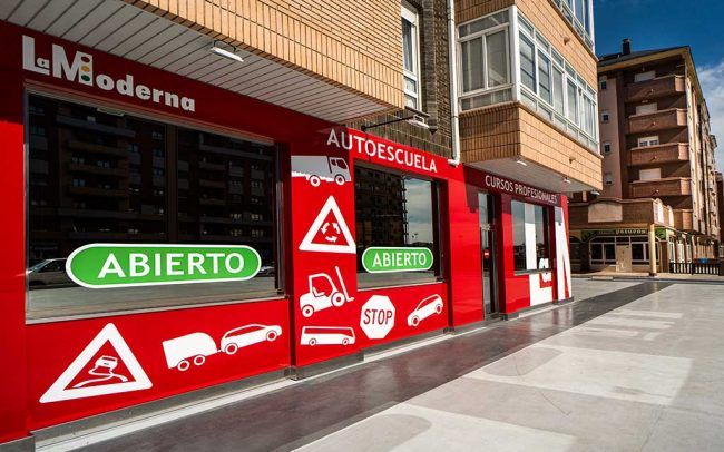 Autoescuela la moderna - fachada de la empresa